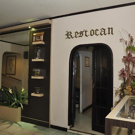 Hotel Andhika Syariah Samarinda Exteriör bild