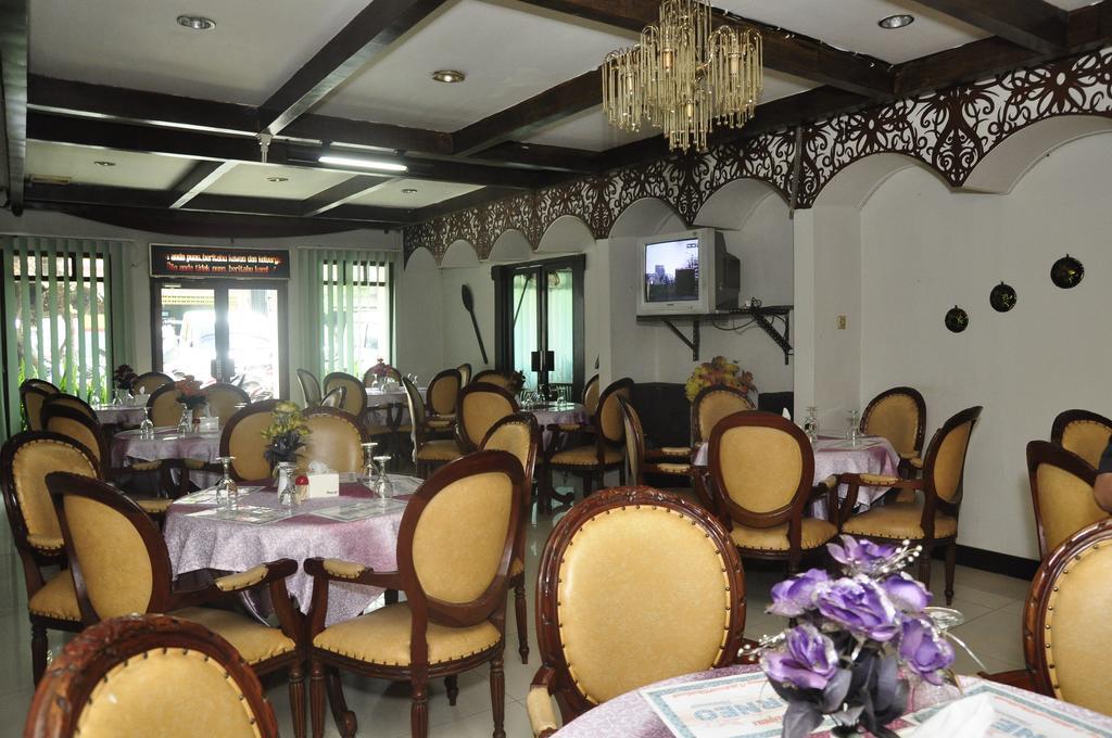 Hotel Andhika Syariah Samarinda Exteriör bild