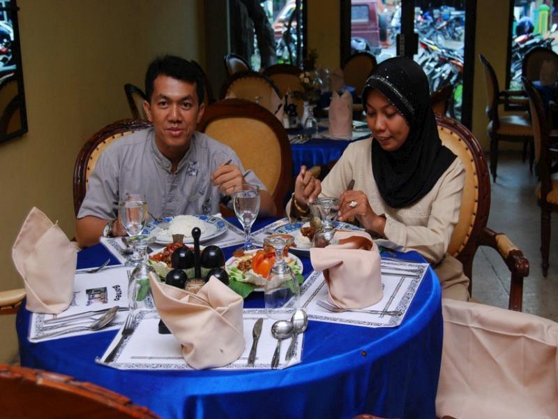 Hotel Andhika Syariah Samarinda Exteriör bild